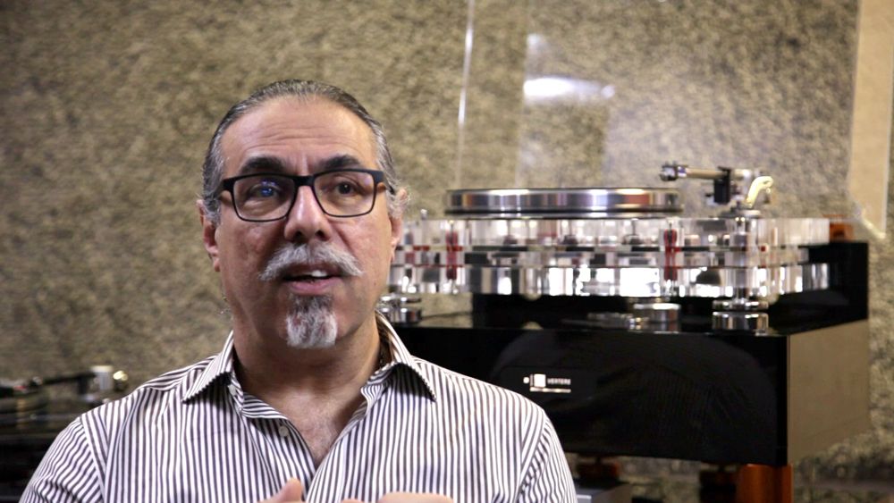 Touraj Moghaddam: &quot;The function of a record player is to measure the groove with respect to time&quot;