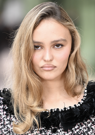 lily rose depp makeup at chanel couture fashion show