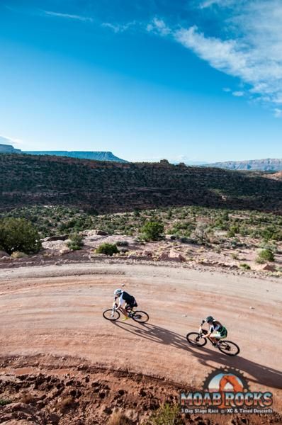 Two riders during stage 2