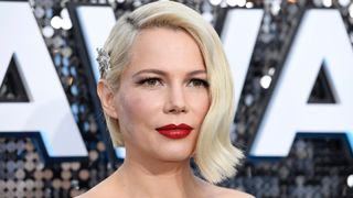 Michelle Williams with short hairstyle for thick hair