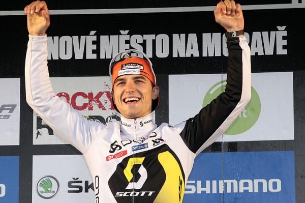 Nino Schurter (Scott Swisspower) on the podium