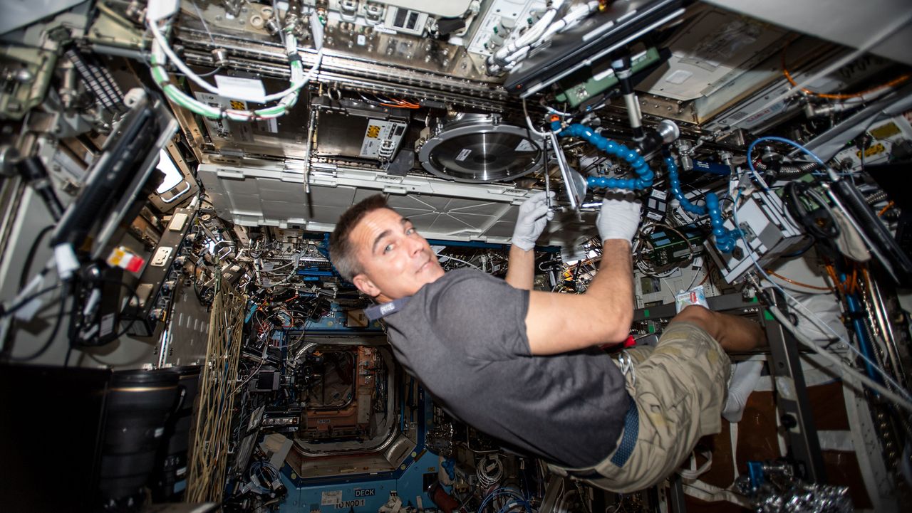 expedition 63 launch