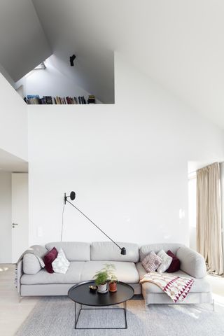 Double height living room in Villa Timmerman in sweden