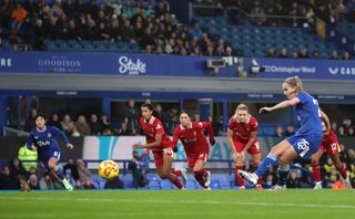 Katja Snoeijs of Everton scores her team's first goal from a penalty kick during the Barclays Women's Super League match between Everton and Liverpool at Goodison Park on November 17, 2024 in Liverpool, England.