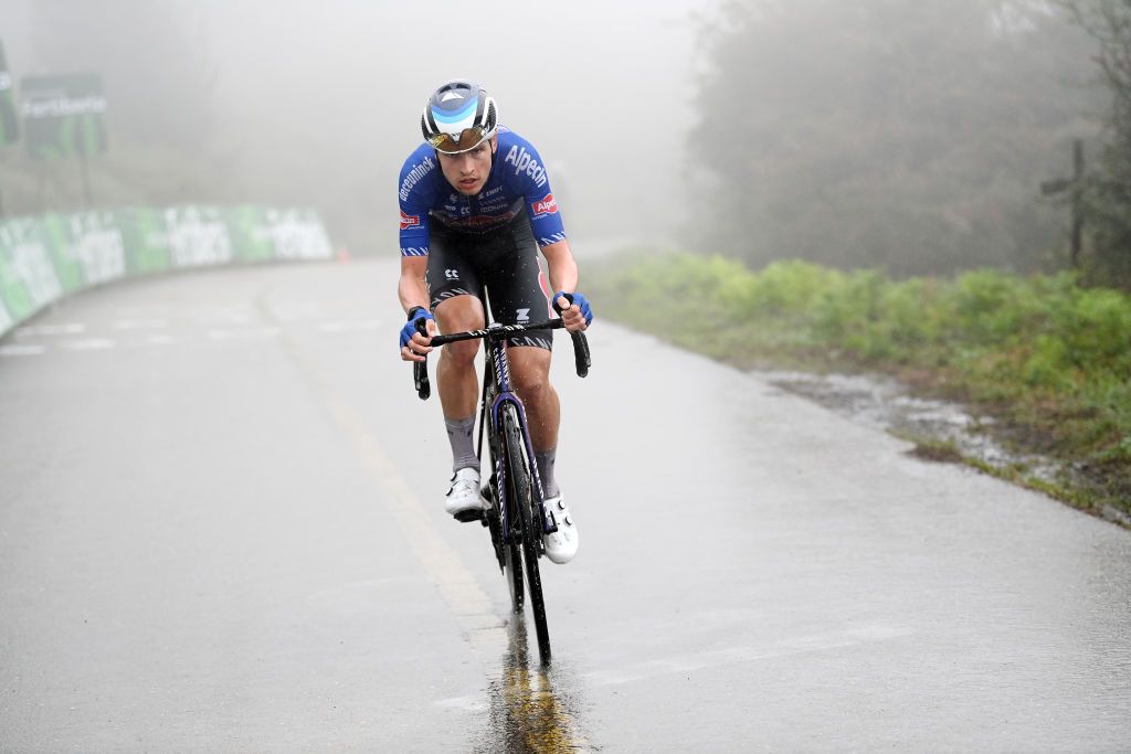 SAN MIGUEL DE AGUAYO SPAIN AUGUST 25 Jay Vine of Australia and Team AlpecinDeceuninck attacks in the breakaway during the 77th Tour of Spain 2022 Stage 6 a 1812km stage from Bilbao to Ascensin al Pico Jano San Miguel de Aguayo 1131m LaVuelta22 WorldTour on August 25 2022 in Pico Jano San Miguel de Aguayo Spain Photo by Justin SetterfieldGetty Images