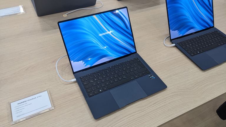 Hands On Huawei Matebook X Pro 2022 Techradar 4823