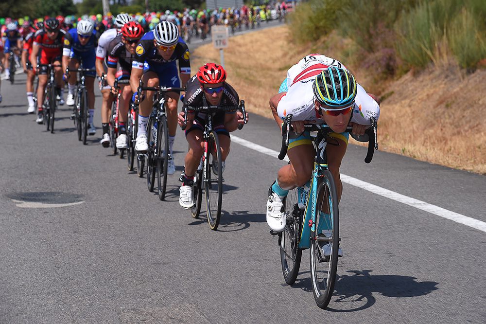 Gatis Smukulis gets aero during stage 7