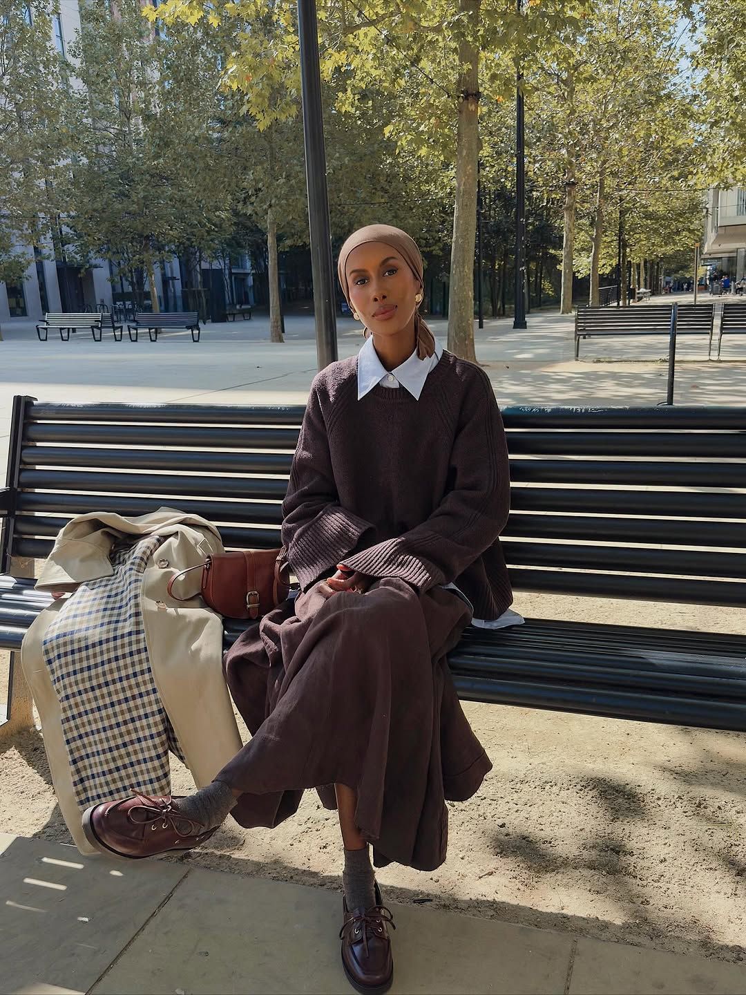 woman wearing winter sweater trend 2025