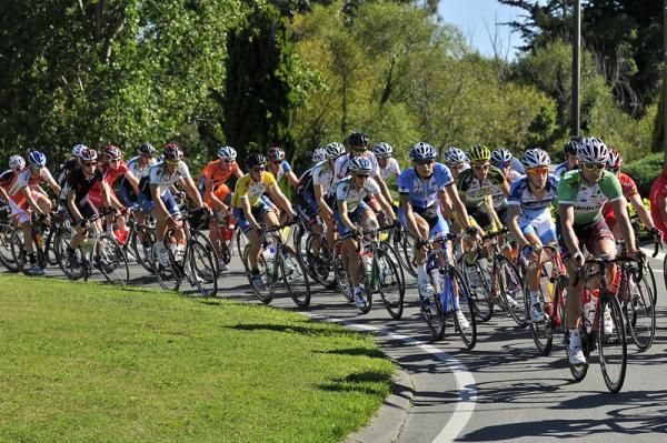 Masterton looks nice and green as the peloton cruise in the neutral section