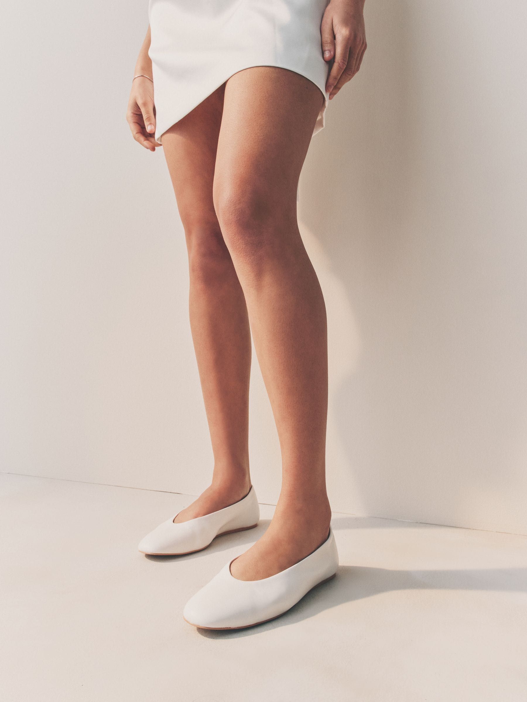 White Standard/wide Fit Forever Comfort® Leather Round Toe Ballerinas