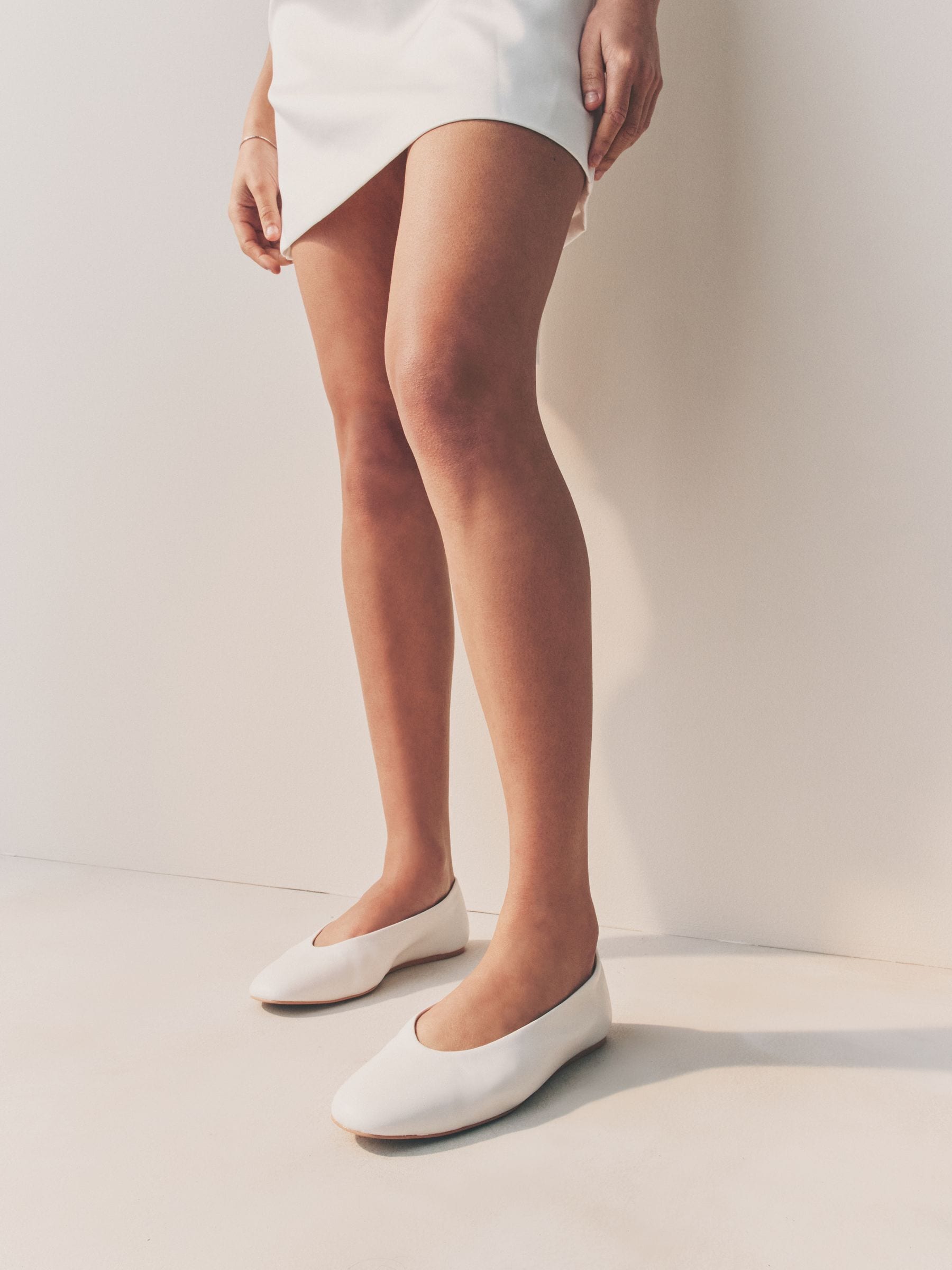 White Standard/wide Fit Forever Comfort® Leather Round Toe Ballerinas