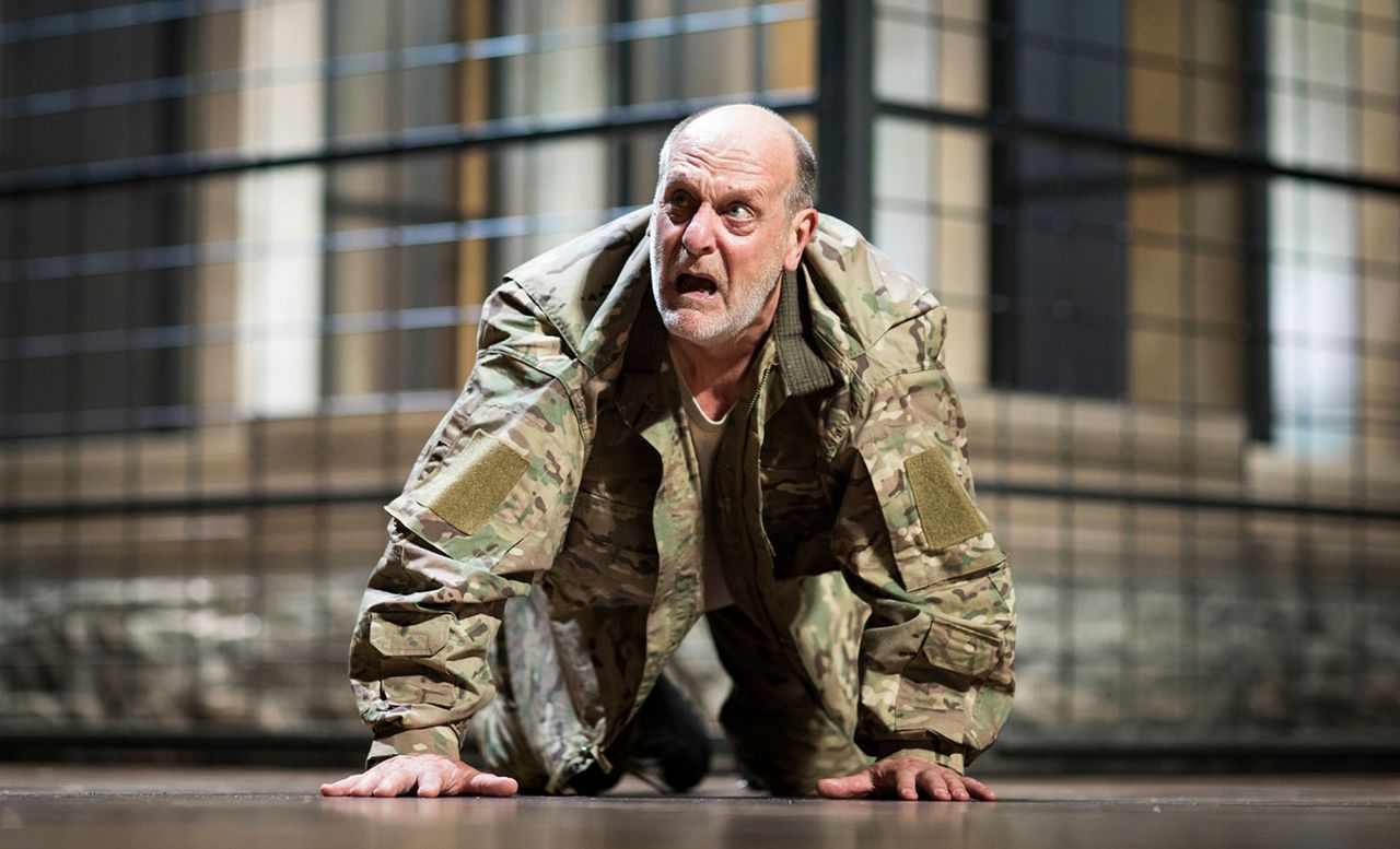 titus-andronicus-photo-by-helen-maybanks-rsc_222274.jpg