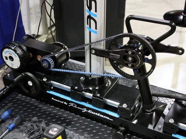 The adjustable crank is connected to the integrated Computrainer via a Gates carbon belt drive.