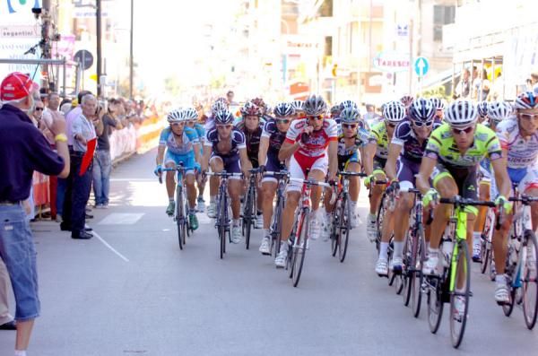 De Rosa-Stac Plastic riders gather near the front of the peloton.