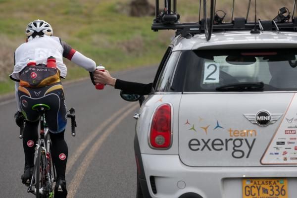 Fred Rodriguez (Exergy) is handed a somewhat sticky bottle following a mechanical that had him chasing for more than a kilometer.
