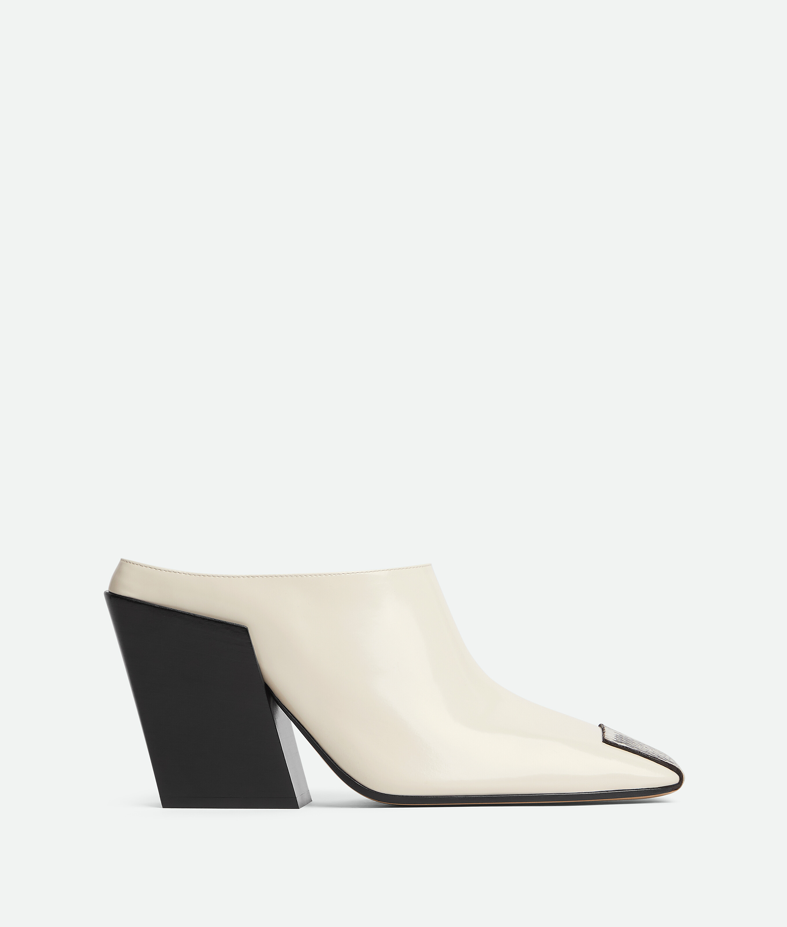 Women's Ventura Mule in Sea Salt/white