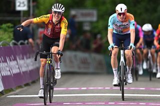 Baloise Belgium Tour: Alex Aranburu seizes control with stage 3 uphill sprint victory