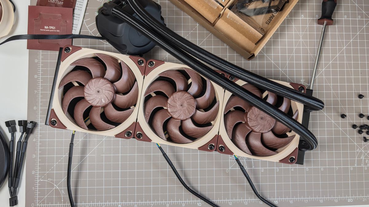 A Noctua NL-LC1 liquid cooler being installed on a test bench for testing.