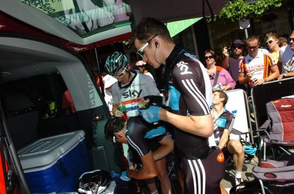 Michael Rogers and the rest of the Sky riders at the finish