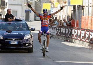 Paolo Ciavatta (Monturano-Civitanova) solos to victory in the 61st Giro Ciclistico del Cigno.