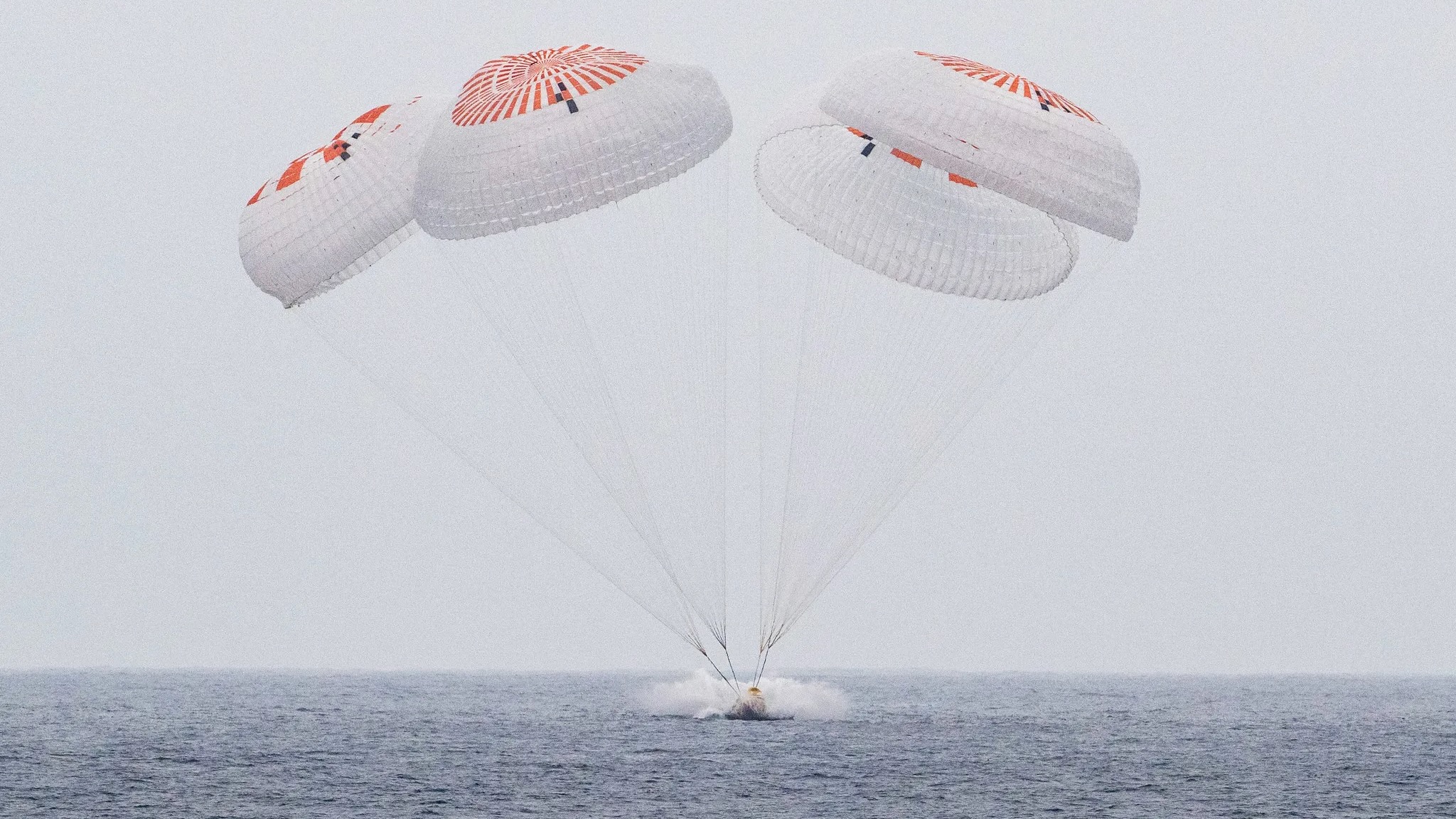 SpaceX's Crew Dragon capsule "Endurance" splashes down in the Pacific Ocean off the coast of San Diego on Aug. 9, 2025, to wrap up the Crew-10 astronaut mission.