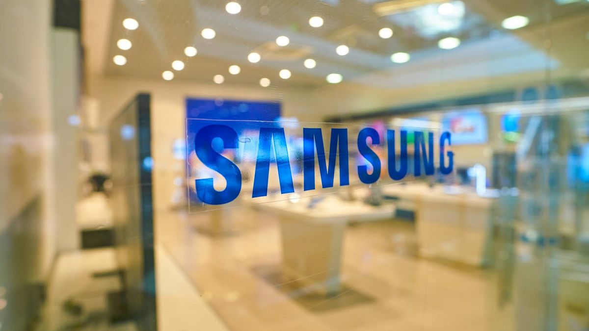 Samsung shop window