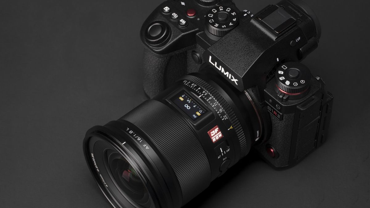 Viltrox AF 16mm f/1.8 lens on a camera