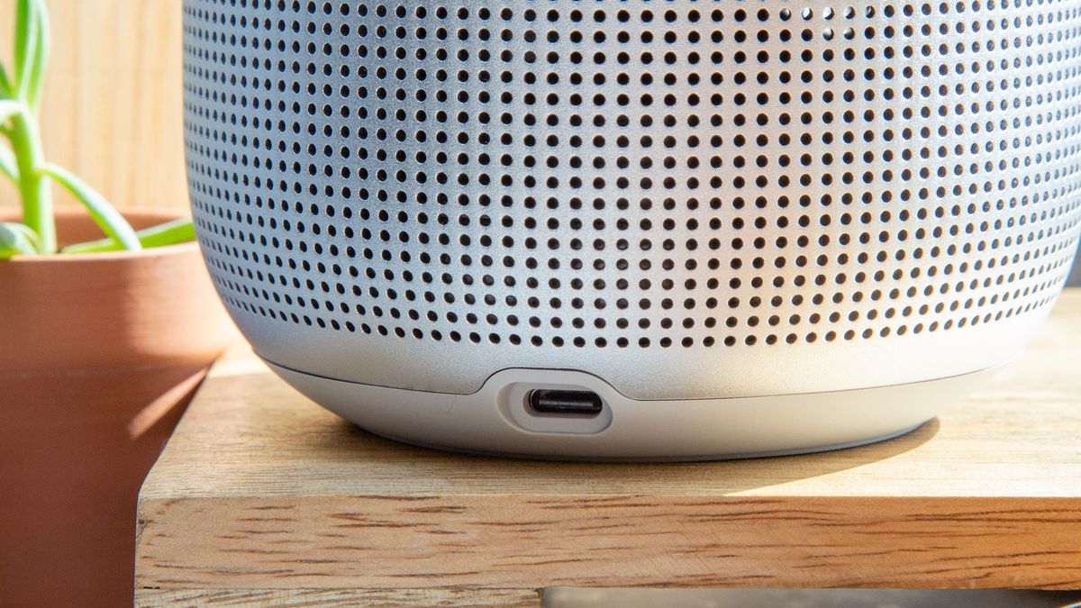 Sonos Move vs. Bose Portable Home Speaker Which Portable Smart Speaker Wins? Tom's Guide