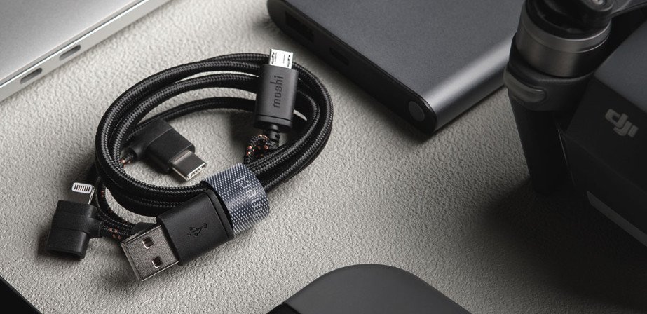 Tree Artthe Square Three-in-One USB Cable is A Universal Interface Charging Cable Suitable for Various Mobile Phones and Tablets 