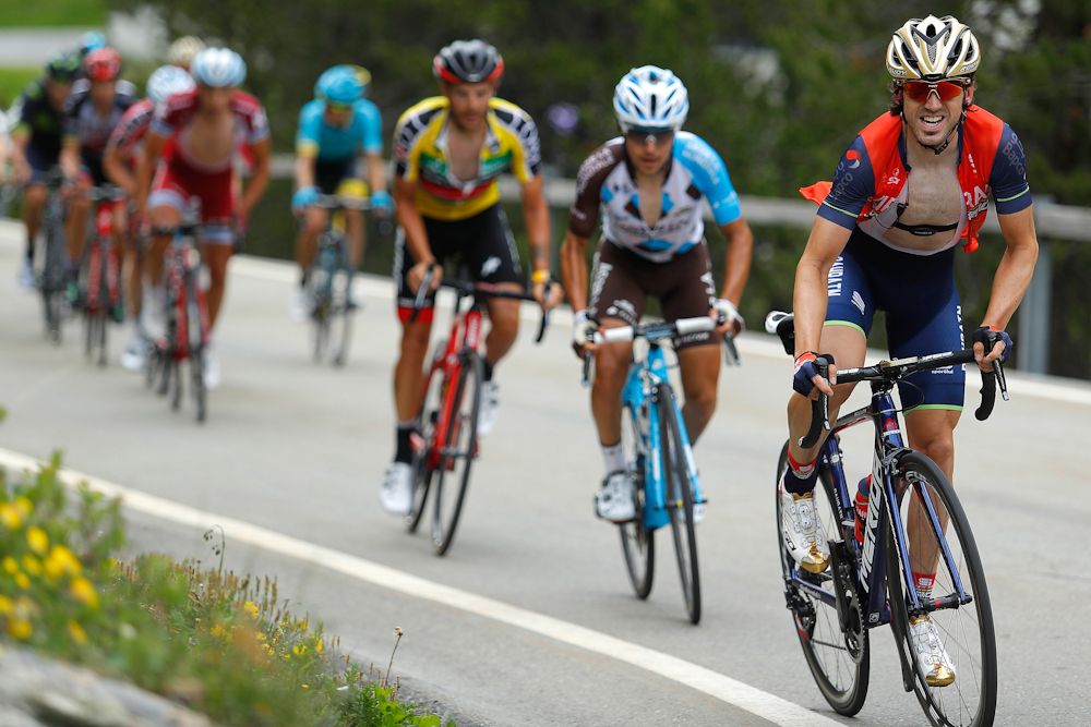 The GC group near the end of stage 6 at Tour de Suisse