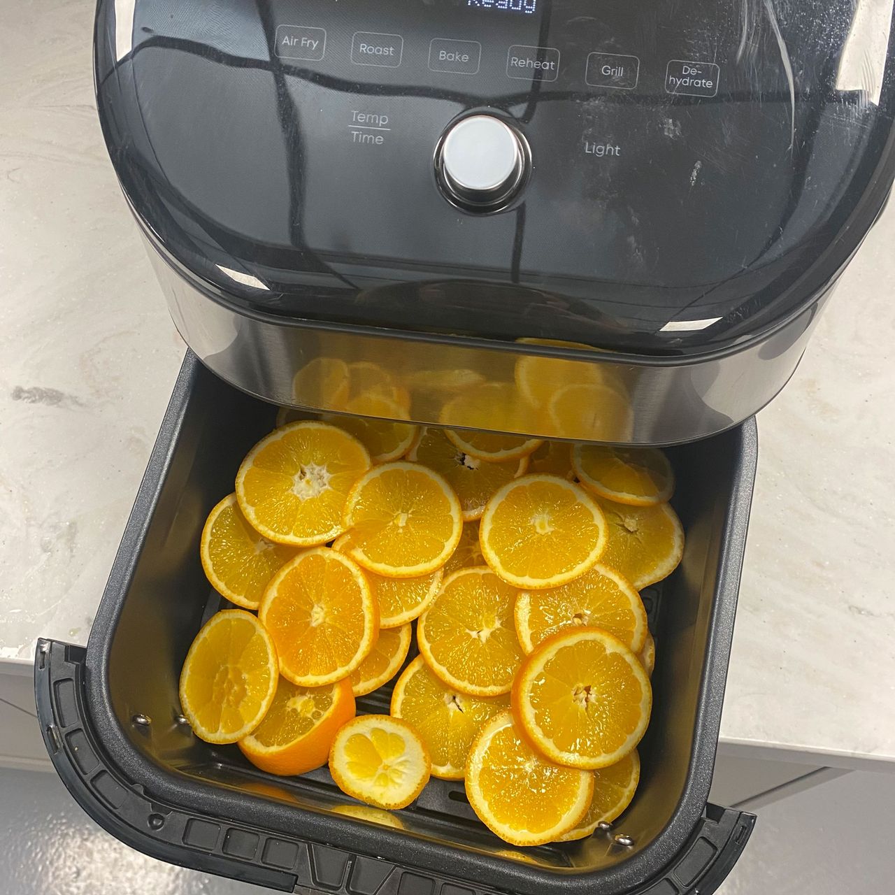 How to dry oranges for decorations in an air fryer | Ideal Home
