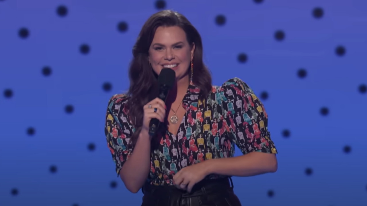 Why Howie Mandel Helped AGT Comedian After She Got Rejected By Simon