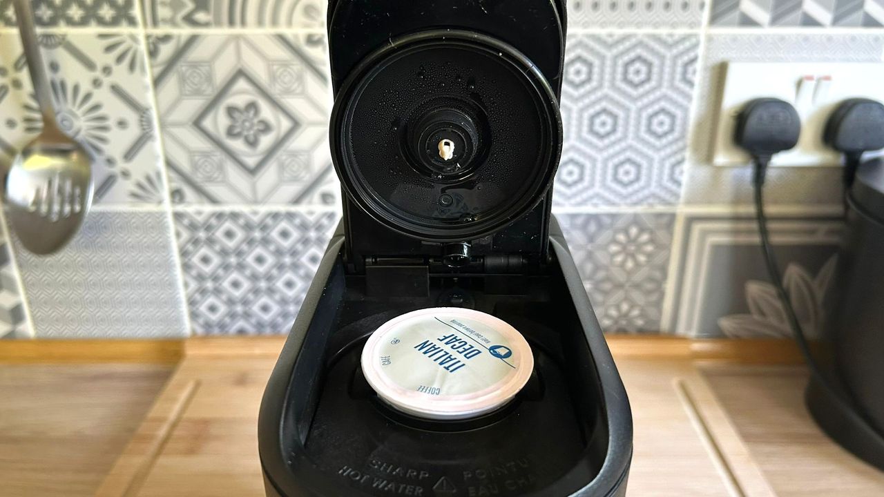Keurig K-Mini Mate coffee maker on kitchen counter
