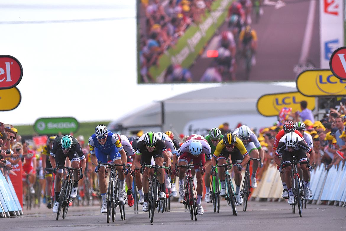 The final sprint on stage 7 of the Tour de France