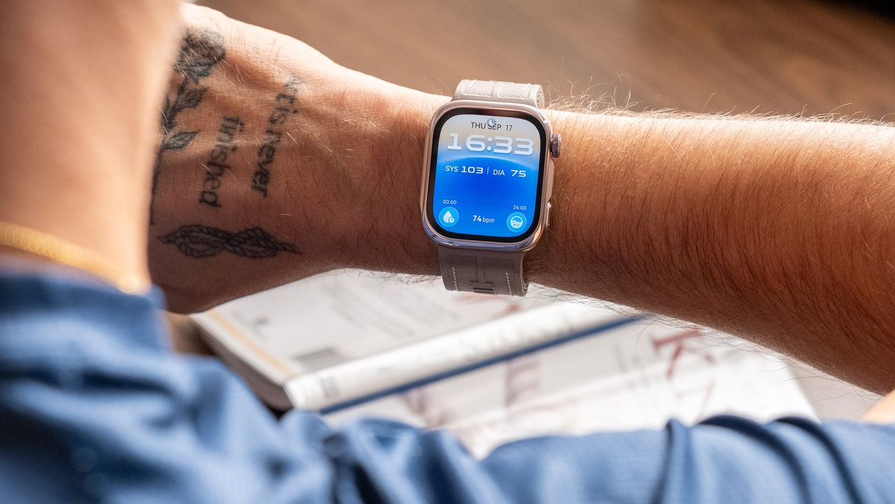 Huawei Watch D3 review