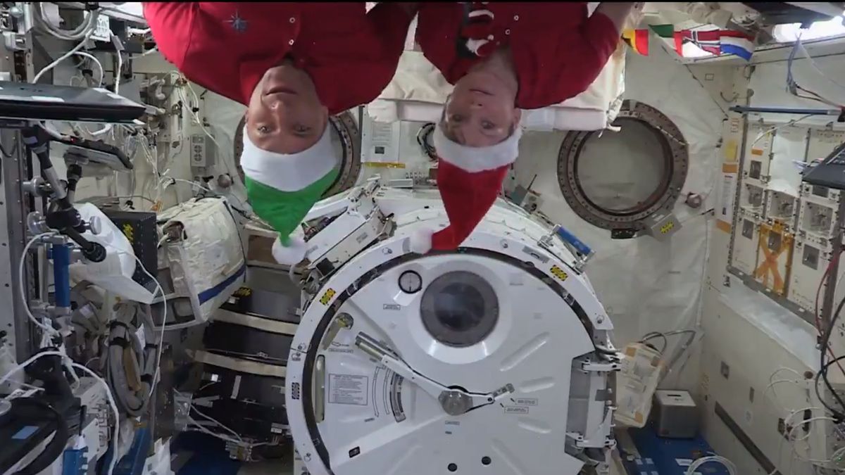 Christmas in Space! Astronauts Celebrate a Special Cosmic Holiday in