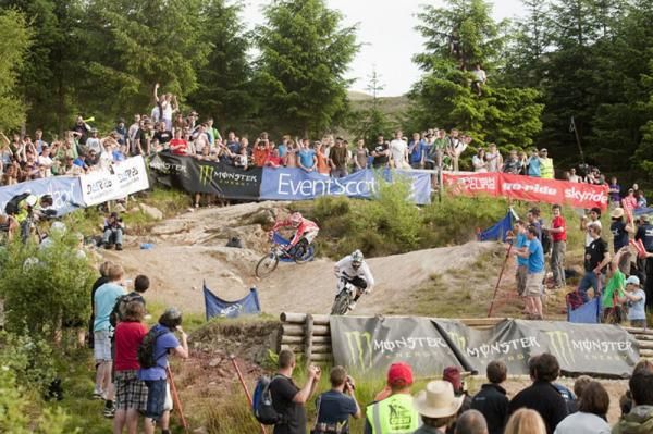 Jared Graves of Yeti-Fox winning the final.