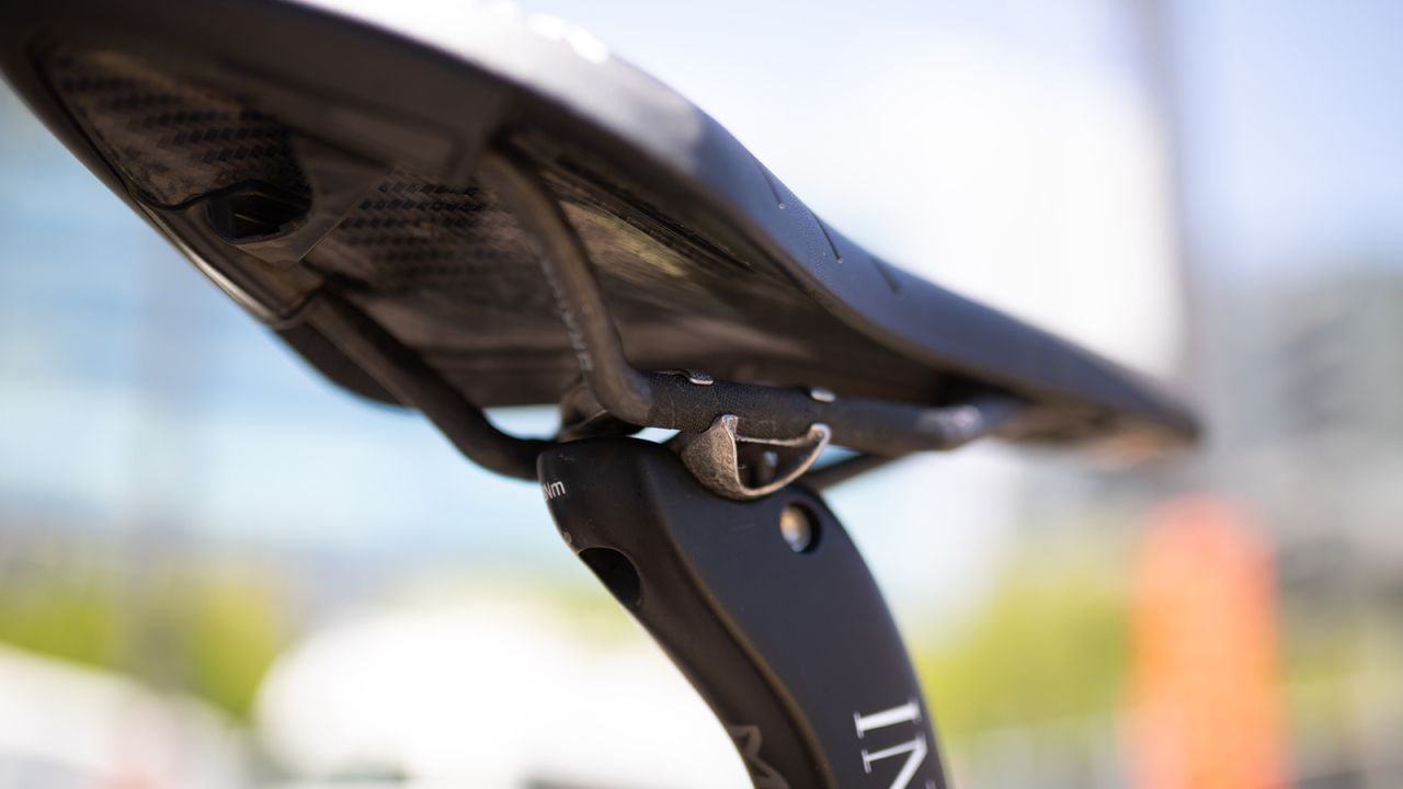Luke Rowe's Pinarello Dogma F12 XLight