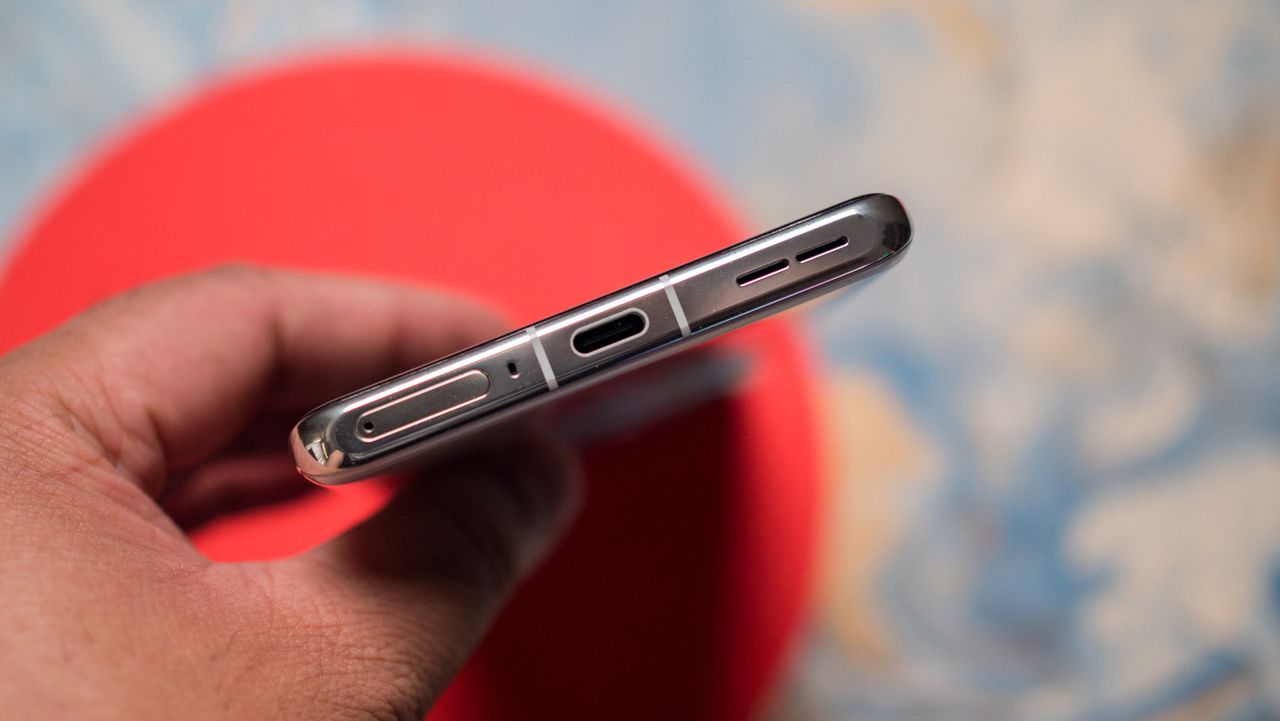 OnePlus 12 Glacial White