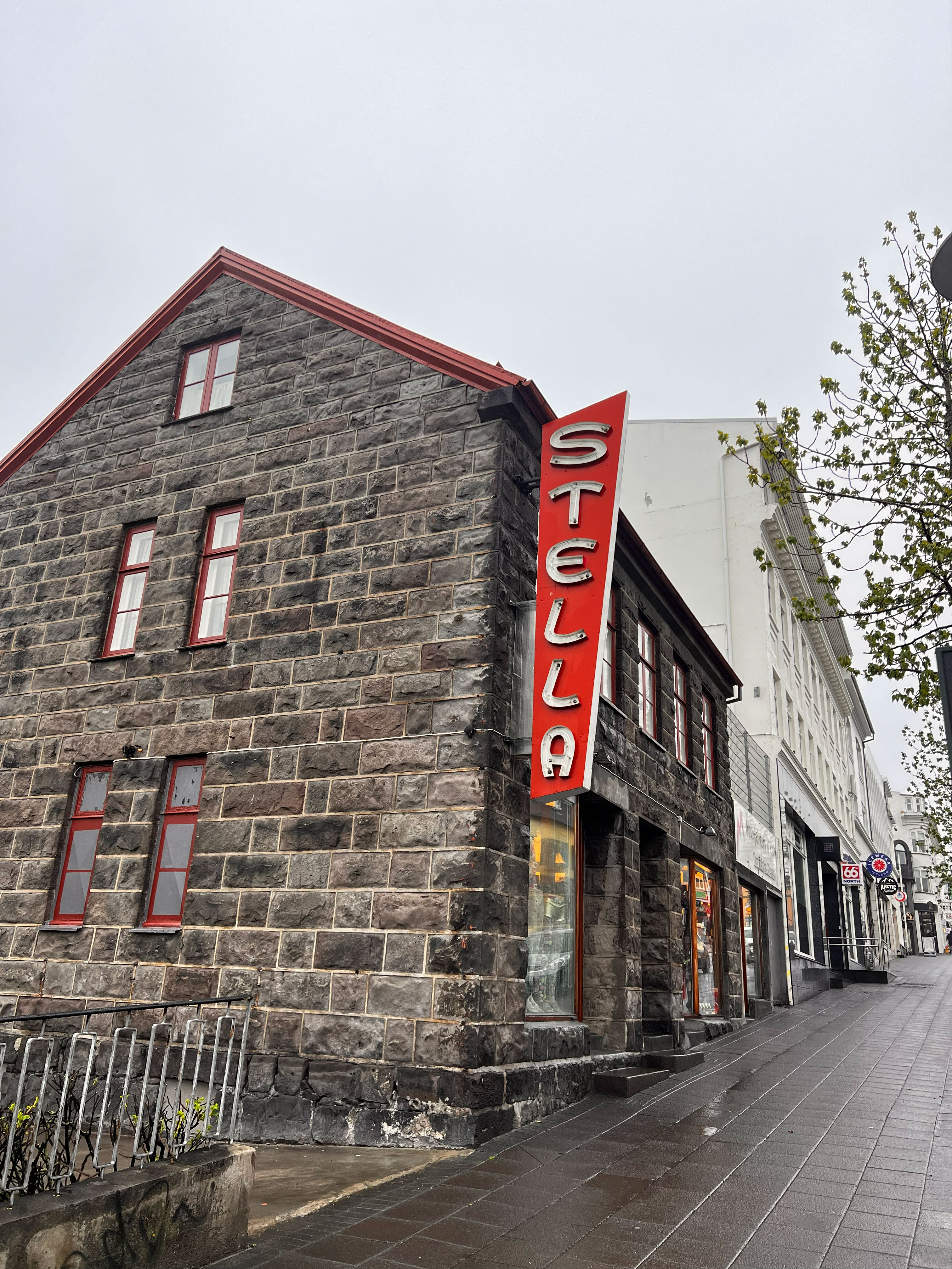 Typographic tourism pictures by Yorgo Tloupas