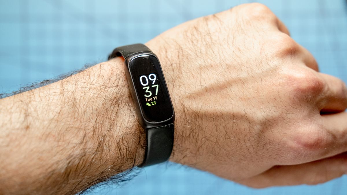 Unlike the Fitbit, this popular smartwatch tracks blood pressure — and it's  down to $24