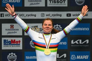 Lotte Kopecky retains her road world title in Zurich 2024