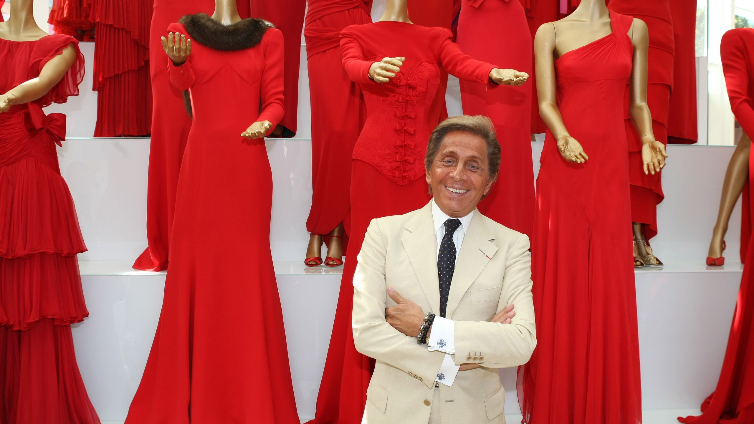 The bold red colour trend is a befitting tribute to Valentino | Woman ...