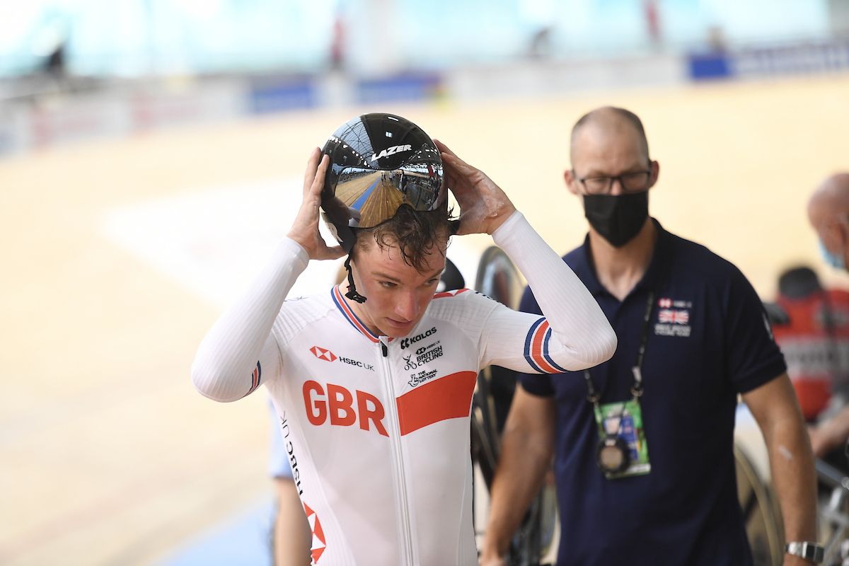 Picture by Simon WilkinsonSWpixcom 20102021 Cycling Tissot 2021 UCI Track Cycling World Championships Stab VelodromeRoubaix France Mens Team Pursuit Qualifying Ethan Hayter GBCT Great Britain Cycling Team