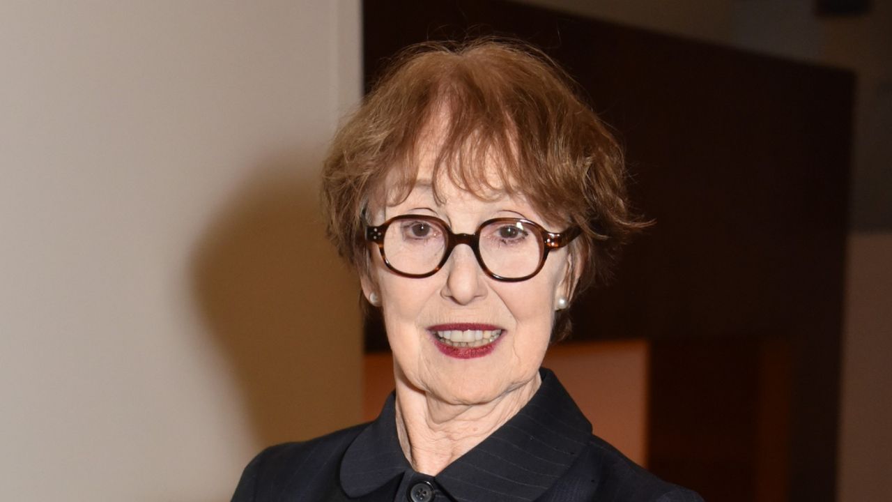 Una Stubbs