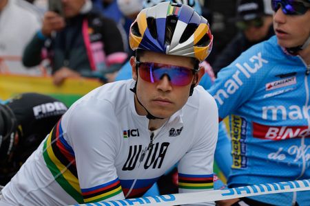 Wout van Aert waits for the start of the Iowa City World Cup