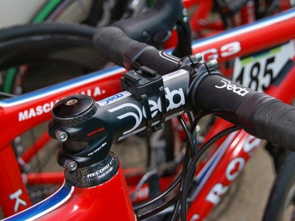 Interestingly, Garmin GPS computers were a common sight (there's obviously no computer here, but it's a Garmin mount).