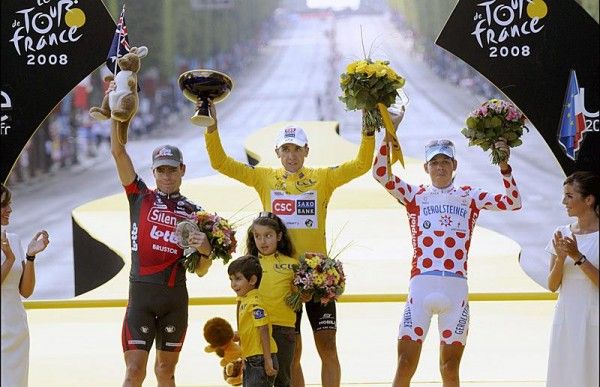 The top-three overall: Cadel Evans (Silence-Lotto), Carlos Sastre (CSC-Saxo Bank) and Bernhard Kohl (Gerolsteiner).