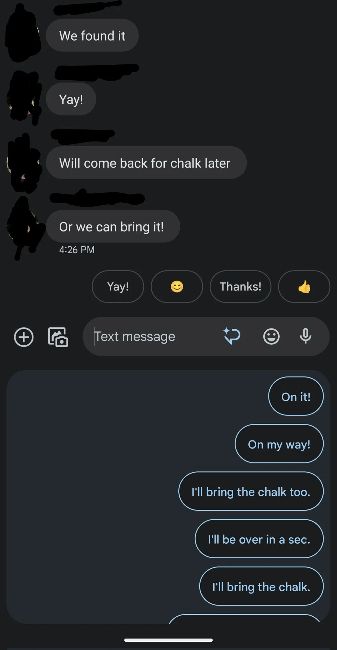 Google Messages Magic Compose offering response suggestions