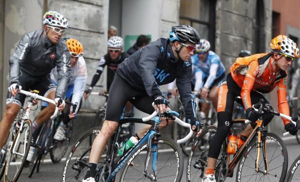 The peloton in the early stages of the Tour of Lombardy.